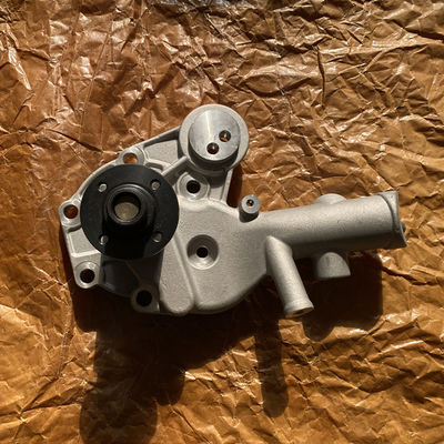 ISUZU 6HH1 6HE1 Νερό αντλία κινητήρα ντίζελ OEM 8943934473 6 μήνες εγγύηση